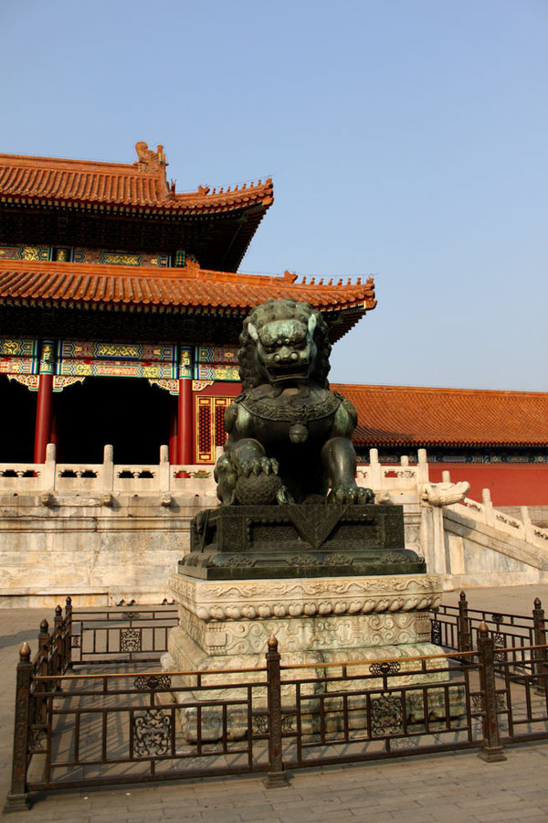 Guarding_the_Forbidden_City_by_UniqueNudes